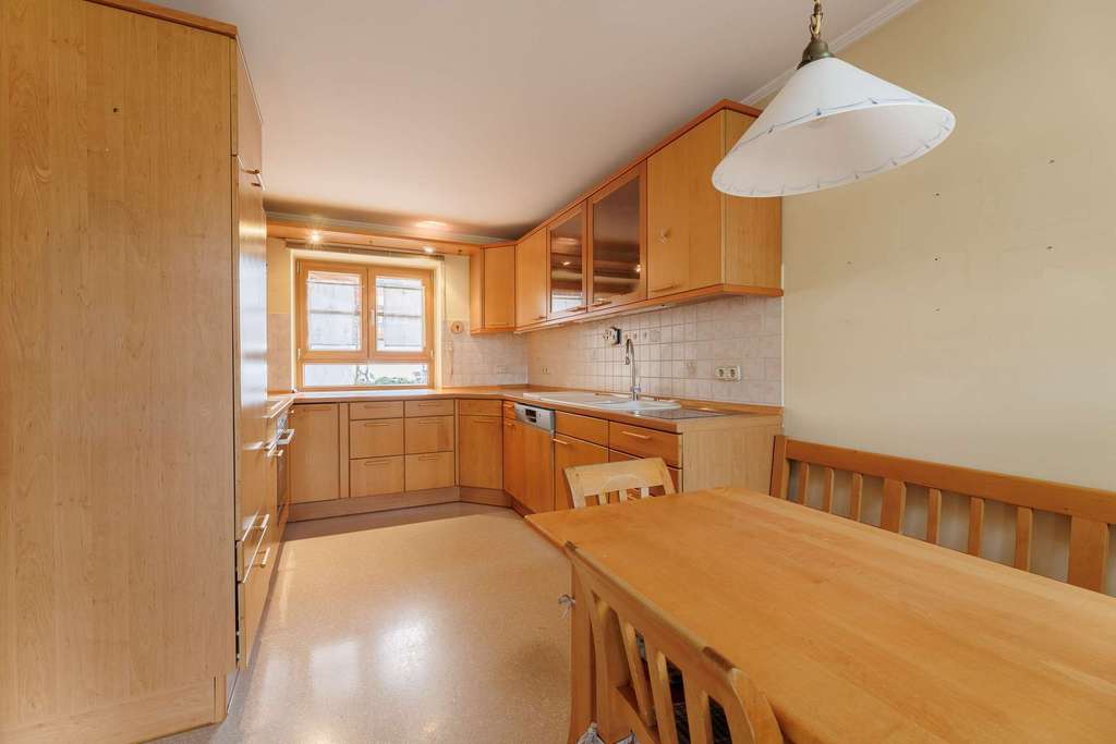 Immobilie in Peißenberg - Peißenberg: Altbau mit Bungalow-Anbau in sehr ruhiger Lage - Bild 2