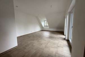 Lichtdurchflutete Dachgeschosswohnung mit sonniger Dachterrasse – Vogesenstr 15c, 81825 Waldtrudering, München – Vorschaubild 19