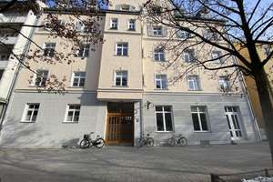 2 Zimmer Wohnung im sanierten Altbau in Neuhausen (teilmöbliert) – Donnersbergerstr. 10, 80634 Neuhausen, München – Vorschaubild 2