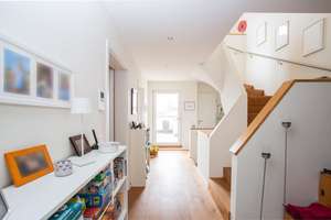 KL-Nähe Fliegerstr.-Neuwertiges, großzüg. Wohnhaus m. modernster techn. Ausstattung u. Eigentumsgr. – Die vollständige Adresse der Immobilie erhältst du vom Anbieter., 67657 Innenstadt Nord Kaiserberg, Kaiserslautern – Vorschaubild 10