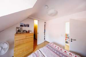 Beste Aussichtslage - Charmantes 2-3 Familienhaus mit großem Garten  – Die vollständige Adresse der Immobilie erhältst du vom Anbieter., 70195 Botnang-Süd, Stuttgart – Vorschaubild 24