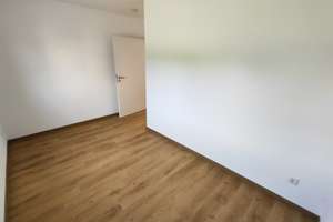 ALTERNATIVE ZUR WOHNUNG: Fast NEUWERTIGE DHH mit 153m² Wohnfläche+Terrasse+Stellplatz / Weinsbach – Die vollständige Adresse der Immobilie erhältst du vom Anbieter., 74613 Öhringen – Vorschaubild 10