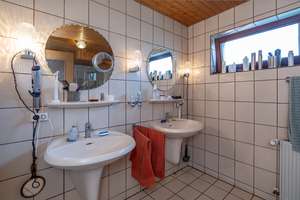 Wohnen mit Stil, Komfort und Gartenidylle – Ihr Zweifamilienhaus in begehrter Lage von KR-Uerdingen! – Die vollständige Adresse der Immobilie erhältst du vom Anbieter., 47829 Uerdingen, Krefeld – Vorschaubild 18