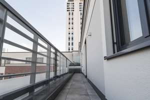 Wohnen mit Skylineblick : 5-Zimmer-Penthouse-Wohnung im  Herzen von Sachsenhausen. – 60599 Sachsenhausen-Süd, Frankfurt am Main – Vorschaubild 11