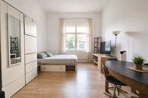 Bezugsfreie 2-Zimmer-Wohnung nahe  Turmstraße & Spree