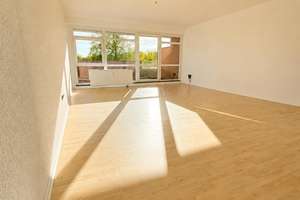 Exklusive 3-Zimmer-Wohnung mit Balkon, Pool und Sauna in Bremen-Achterdiek – Ehmckstraße 53, 28355 Oberneuland, Bremen – Vorschaubild 2