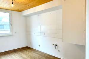 sehr schöne Dachgeschosswohnung (3.OG, ohne Aufzug)  mit 5 Zimmern und großzügigem Balkon - im Herze – 68309 Käfertal, Mannheim – Vorschaubild 6