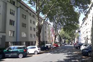 Schöne geräumige Etagenwohnung in modernisiertem Gründerzeithaus