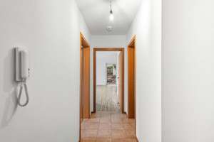 Frisch sanierte 2-Zimmer Wohnung mit Terrasse in Regensburger Toplage! – Die vollständige Adresse der Immobilie erhältst du vom Anbieter., 93053 Galgenberg, Regensburg – Vorschaubild 5