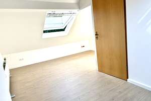 Frisch renoviertes Reihenhaus mit Garten in verkehrsgünstiger Lage in Eidelstedt – Lampéstraße 18 h, 22523 Eidelstedt, Hamburg – Vorschaubild 16
