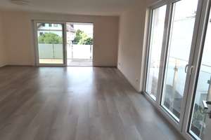 Sehr schöne 3 ZKB mit 21 qm großem Balkon im 6 - Familienhaus – Die vollständige Adresse der Immobilie erhältst du vom Anbieter., 68549 Ilvesheim – Vorschaubild 2