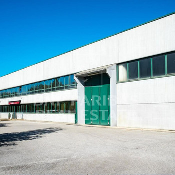 Neubau einer Logistikfläche mit Büro