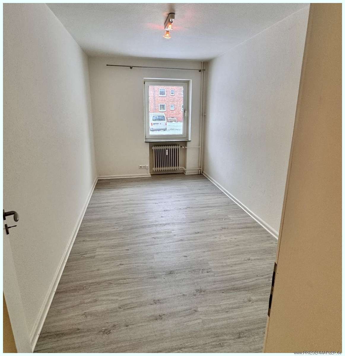 Immobilie in Büdelsdorf - BEZUGSFREI: Attraktive 4-Zimmer-Wohnung mit sonnigem Westbalkon in beliebter ruhiger Wohnlage ! - Bild 4