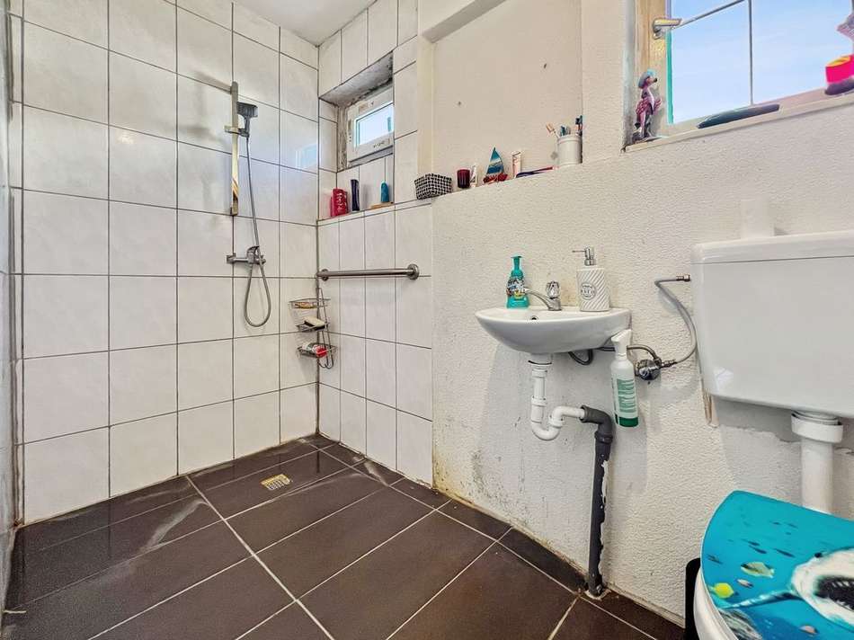 Badezimmer EG