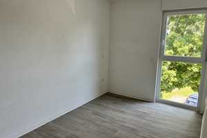 Frisch aufgestockt – Helle 3-Zimmer-Wohnung mit Einbauküche in der 2. Etage – Bredenbeckstr. 2, 44339 Dortmund – Vorschaubild 10