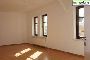 Mitten in der City! 2-Raum Dachgeschosswohnung in bester Innenstadtlage mit Tageslichtbad und Wanne. – Einsteinstraße 1, 39104 Altstadt, Magdeburg – Vorschaubild 13