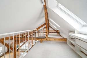 Weitläufige Dachgeschosswohnung mit Galerie, Dachterrasse und viel Potenzial – Die vollständige Adresse der Immobilie erhältst du vom Anbieter., 10557 Moabit, Berlin – Vorschaubild 9