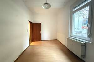 3-ZIMMERWOHNUNG IM HOCHPARTERRE – Die vollständige Adresse der Immobilie erhältst du vom Anbieter., 74072 Heilbronn, Heilbronn – Vorschaubild 4