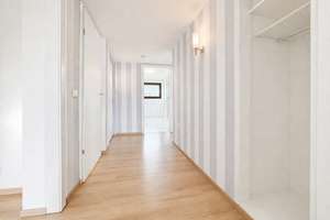 Wohnen im Grünen: 4-Zimmer-Wohnung leerstehend mit attraktiven Extras – Die vollständige Adresse der Immobilie erhältst du vom Anbieter., 50997 Rondorf, Köln – Vorschaubild 3