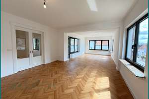 Frisch sanierte und hochwertige 3 ZKB Wohnung am Westerberg!