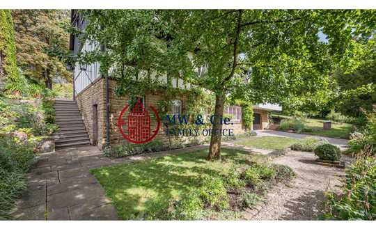 Exklusives Wohnen am Österberg – Großzügiges Haus mit Traumgarten
