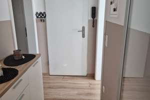 helle 4 - Raum Wohnung im Dachgeschoss mit Balkon in Oberhausen-Stadtmitte – Die vollständige Adresse der Immobilie erhältst du vom Anbieter., 46045 Altstadt-Süd, Oberhausen – Vorschaubild 10