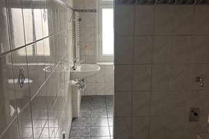 Charmantes Altbau-Juwel im Herzen von Berlin: Großzügige 4-Zimmer-Wohnung in begehrter Lage – Die vollständige Adresse der Immobilie erhältst du vom Anbieter., 10717 Wilmersdorf, Berlin – Vorschaubild 12