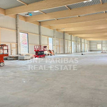 Neubauflächen in Neuss | Rampen | PV-Anlage | LED | provisionsfrei