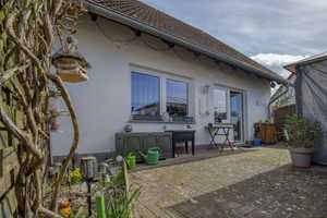 Gepflegtes 4-Zi.-Zuhause mit Garten, 2 Carportstellplätzen und 2 Freistellplätzen - Erbbaurecht – Ostvorpommern (Kreis) – Vorschaubild 3