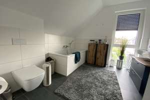 Exklusives EFH mit 5 Zimmern, Carport, ruhige Lage aber doch zentral  – Die vollständige Adresse der Immobilie erhältst du vom Anbieter., 30900 Wedemark – Vorschaubild 25