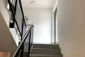 Direkt einziehen! Moderne 2 Zimmer + Süd-West-Balkon, Einbauküche, Wannenbad + Abstellraum, Aufzug – Luruper Hauptstraße 77a, 22547 Lurup, Hamburg – Vorschaubild 10