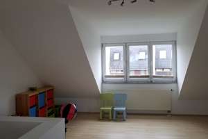 Attraktives 4-Zimmer-Reihenendhaus mit EBK in Liederbach am Taunus – Die vollständige Adresse der Immobilie erhältst du vom Anbieter., 65835 Liederbach am Taunus – Vorschaubild 24