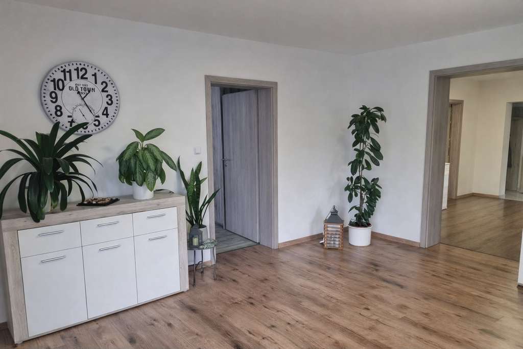 Immobilie in Kößlarn - Wohnkomfort auf zwei Ebenen – Erdgeschosswohnung mit ausgebautem Untergeschoss - Bild 3