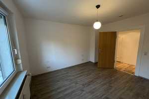 OFFENE Besichtigung am 15.3. um 12:00 Uhr - Attraktive 2-Zimmer-Wohnung in ruhigem 5 Parteien Haus – Am Hagen 19, 42855 Remscheid – Vorschaubild 10