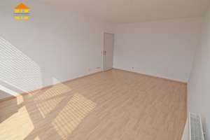ALLES DA - modernes Bad, riesiger Balkon, Fahrstuhl und Tiefgarage – perfekter Wohnkomfort! – Fürstenstraße 141, 9130 Yorckgebiet, Chemnitz – Vorschaubild 3