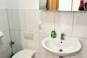 ***Neuwertige, helle, attraktive 2 ZKB- EG. Wohnung, Nähe Rheinufer*** – Adolf-Todt Straße  14, 65205 Biebrich, Wiesbaden – Vorschaubild 15