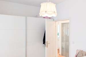 HOMESK - Altbaucharme in Berlin-Mitte | Lichtdurchflutete 2-Zimmer-Wohnung nahe Rosenthaler Platz – Zehdenicker Straße 16, 10119 Mitte (Ortsteil), Berlin – Vorschaubild 8