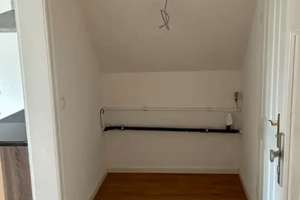 schöne Dachgeschoss Altbauwohnung  – Röderstr. 21, 65183 Mitte, Wiesbaden – Vorschaubild 5