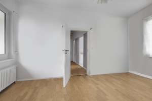 2-Zimmer Wohnung am Bahnhof Lichterfelde Ost I neue Fenster I Loggia – Jungfernstieg 4a, 12207 Lichterfelde, Berlin – Vorschaubild 2