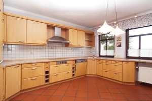 * LARGE SINGE FAMLIY HOME * 
ca. 220 m² / 2386 ft², 5 Bed, 2.5 Bath, 3 Garage, Yard – Rheingau-Taunus-Kreis – Vorschaubild 9