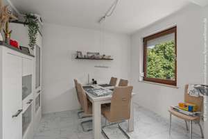 Bremen - Gröpelingen | Großzügiges Mehrfamilienhaus mit praktischer Aufteilung in guter Lage – Die vollständige Adresse der Immobilie erhältst du vom Anbieter., 28237 Lindenhof, Bremen – Vorschaubild 9