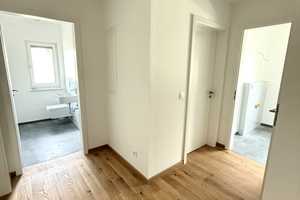 Exklusive 3-Zimmer-Wohnung mit gehobener Innenausstattung mit EBK und Terrasse in Köln Rondorf – Im Rabengrund 25, 50997 Rondorf, Köln – Vorschaubild 12