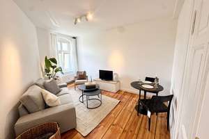 Bestlage Mitte neu saniertes 2,5 Zimmer Apartment / Best location