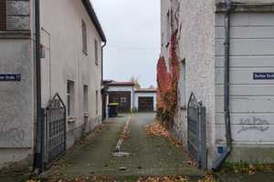 Attraktives Immobilienpaket in Angermünde: Bürokomplex und sanierungsbedürftiges Mehrfamilienhaus – Berliner Str. 78, 16278 Uckermark (Kreis) – Vorschaubild 2