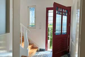 EIN ZUHAUSE MIT SEELE, DIREKT AM MAIN - Einzigartiges Einfamilienhaus mit Garten und Garage – 60386 Fechenheim, Frankfurt am Main – Vorschaubild 2