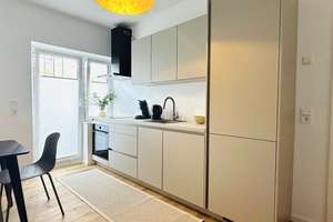 Zentral & Möbliert - 2-Zimmer Wohnung mit zwei Balkonen