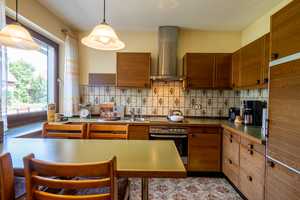 WOHNEN IN RUHIGER LAGE MIT WOHLFÜHLCHARAKTER – BUNGALOW MIT GROßEM WOHNBEREICH UND SONNIGEM GARTEN – Stormarn (Kreis) – Vorschaubild 11
