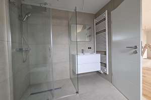 ++TOP komplett neu renovierte 2 ZKB++offene Küche++Einbauküche++Parkettboden++neue Dachfenster – 68219 Rheinau, Mannheim – Vorschaubild 7