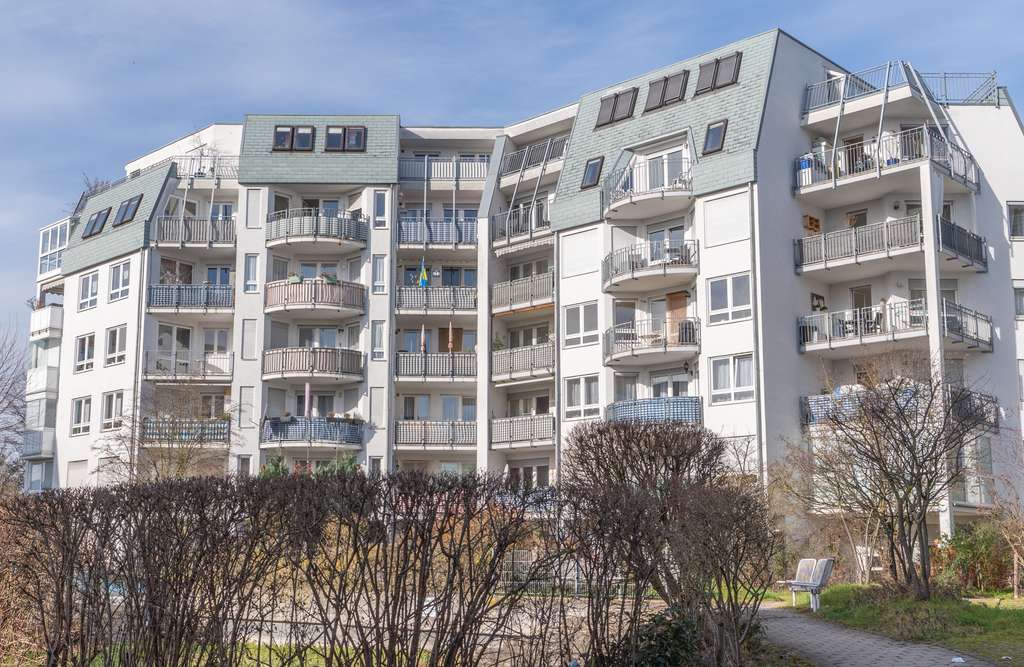 *reserv.* Sanierte, barrierefreie 3-Zi-Whg mit Terrasse u. Garten + TG-Stellplatz in Waiblingen