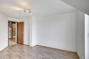 Wohnen mit Weitblick – Maisonette Wohnung mit zwei Dachterrassen in Toplage von Aachen – Die vollständige Adresse der Immobilie erhältst du vom Anbieter., 52064 Marschiertor, Aachen – Vorschaubild 23